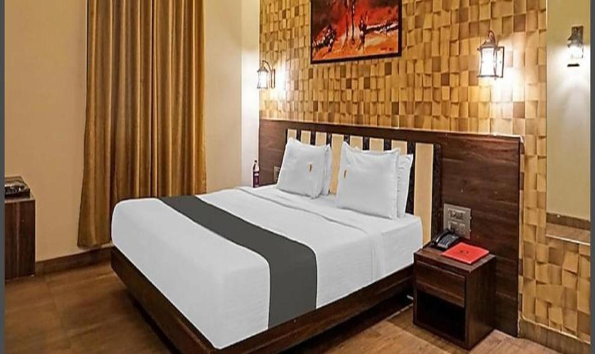 Omkar Executive Hotel Pune Exterior photo
