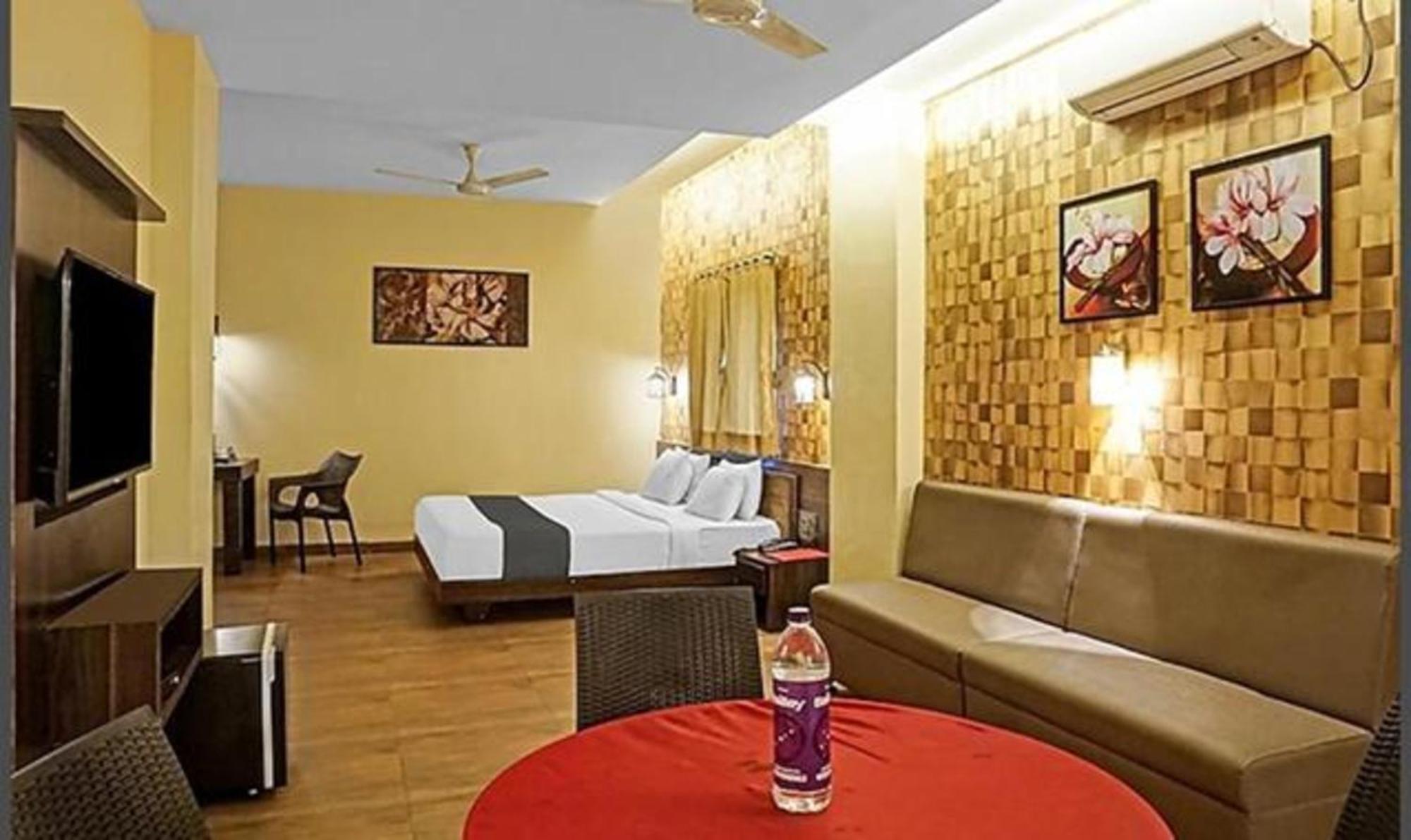 Omkar Executive Hotel Pune Exterior photo
