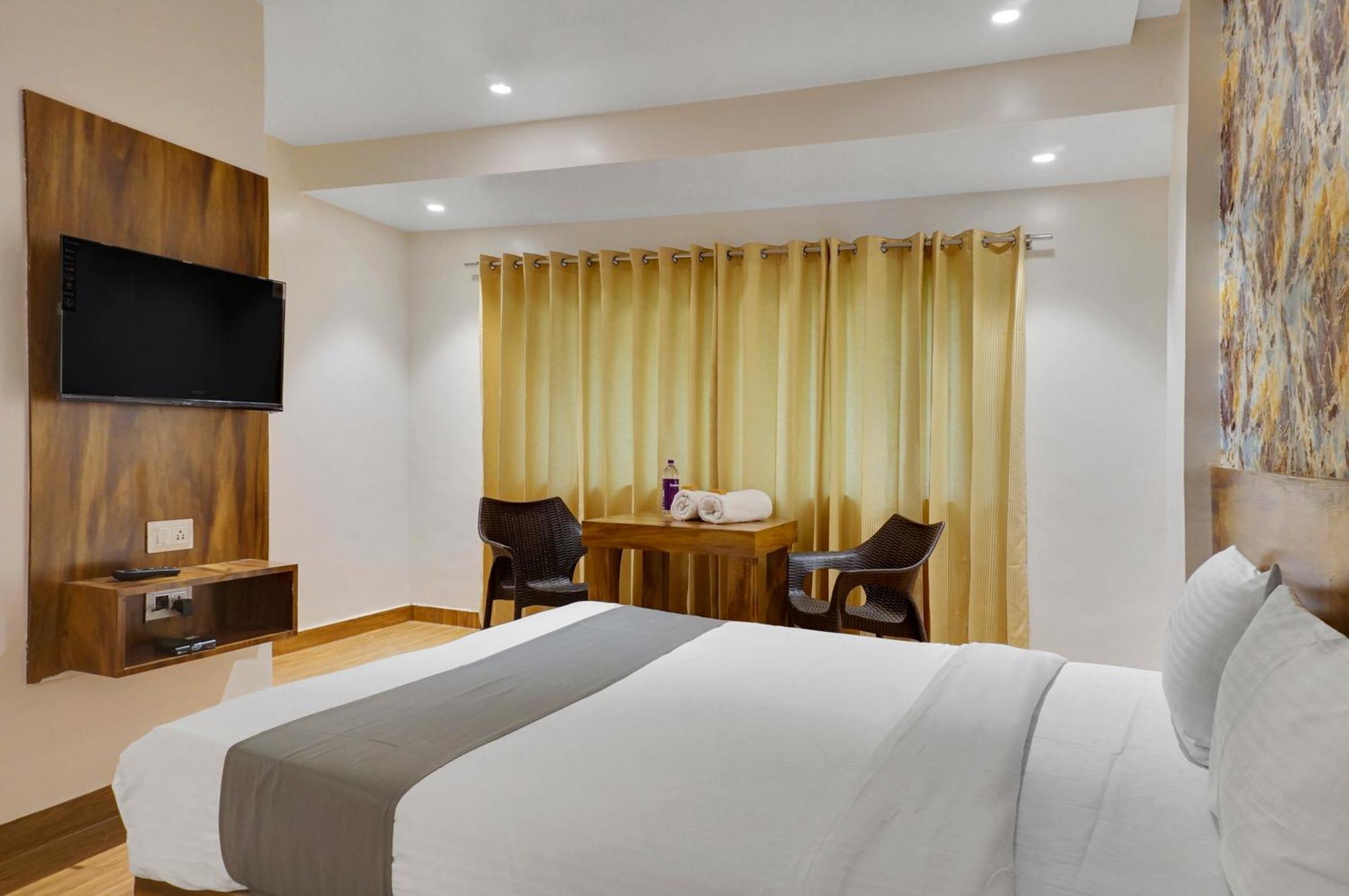 Omkar Executive Hotel Pune Exterior photo